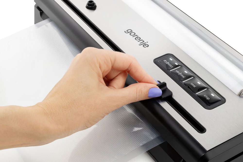 Built-in cutter